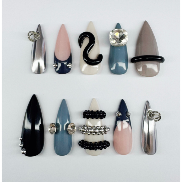 Number 9- Set Pose x 33 Carats (set stilettos)